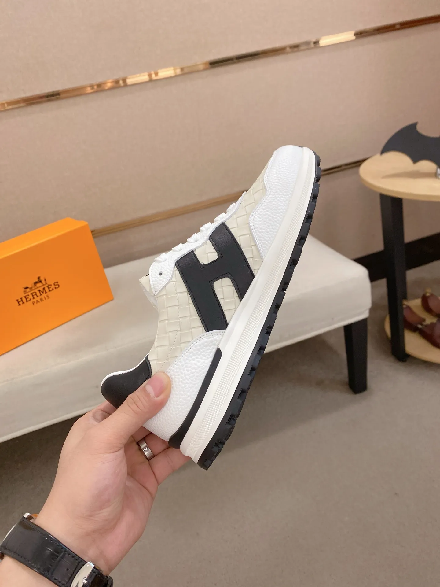 Men's clothing and shoes💰: 400💰《HERMES》【Original order·Version】Hermès; top 🔝purchasing agent🔍🔍men's latest 🇺🇸 counter sales simultaneously, imported from Italy original ▲▲cowhide ▲▲ (highlighting the high End, Nobility, Grade) Exquisite workmanship (Imported water-dyed sheepskin lining from Italy) Sole: Original sole provided by the original factory, ⚠️Exclusive double-layer activity, TPR, molded outsole; super comfortable Code number: 38-44